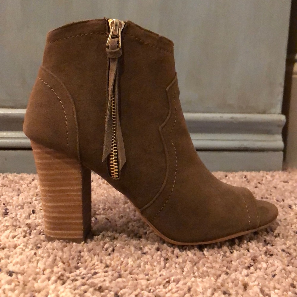 Open toe boots